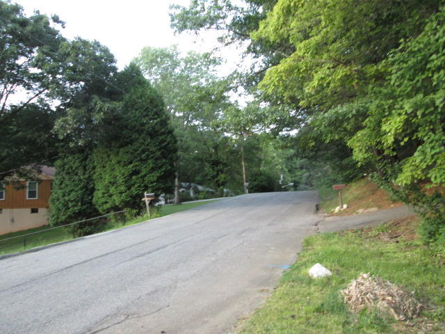 4251 Joplin Road Southwest Roanoke, VA 24014 - Photo 2 of 19 IMG_4453