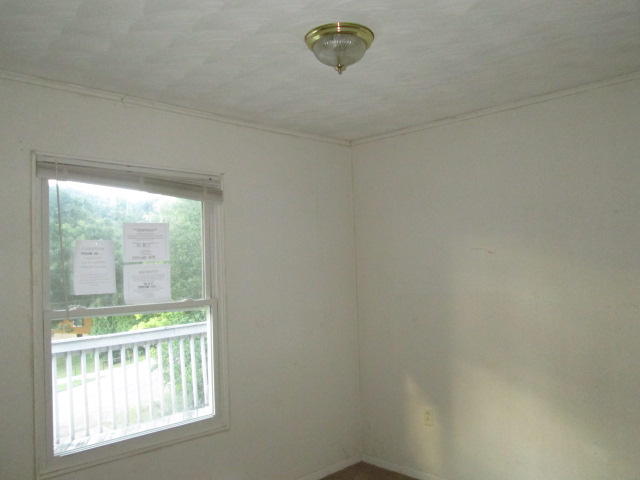4251 Joplin Road Southwest Roanoke, VA 24014 - Photo 12 of 19 IMG_4464