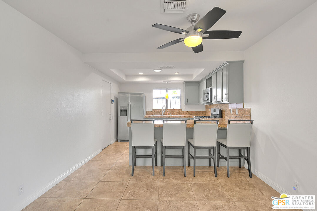 45700 Mountain View Avenue Palm Desert, CA 92260 - Photo 15 of 65