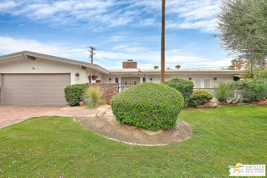 45700 Mountain View Avenue Palm Desert, CA 92260 - Photo 3 of 65