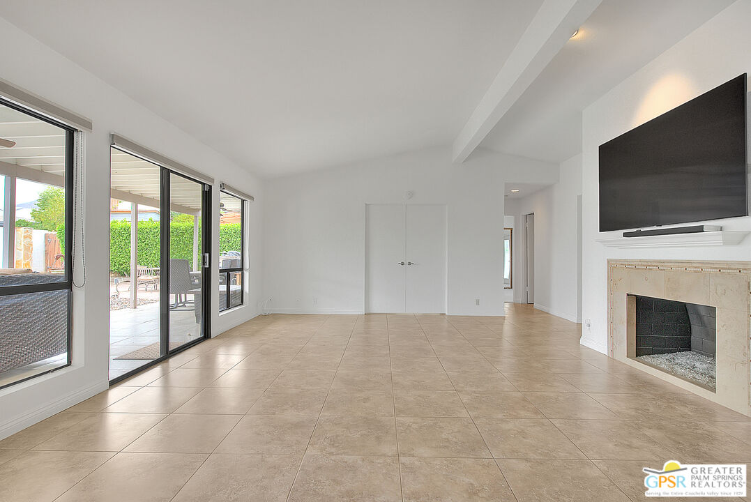 45700 Mountain View Avenue Palm Desert, CA 92260 - Photo 8 of 65