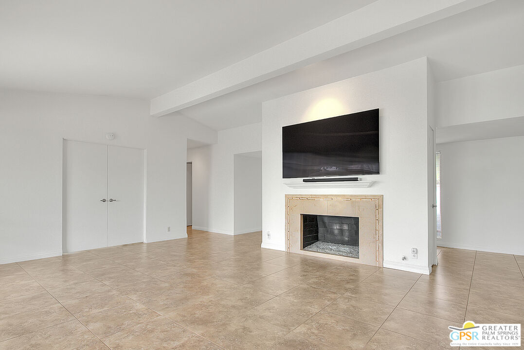 45700 Mountain View Avenue Palm Desert, CA 92260 - Photo 9 of 65