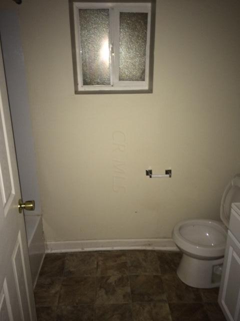 1324 Hart Road Columbus, OH 43223 - Photo 5 of 9