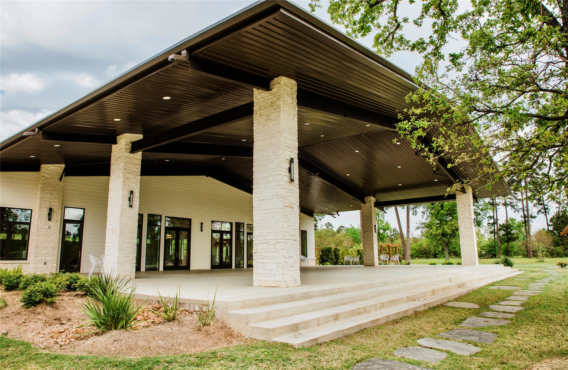 25566 Bradbury Road Hockley, TX 77447 - Photo 28 of 37 Large patio for outdoor events