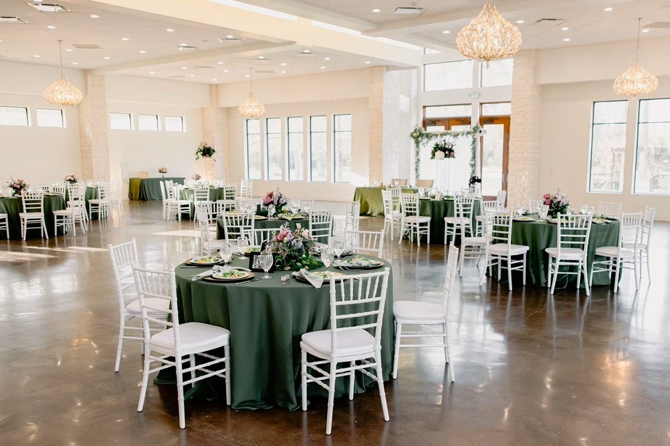 25566 Bradbury Road Hockley, TX 77447 - Photo 10 of 37 Sophisticated neutral palette that complements any decor or color scheme