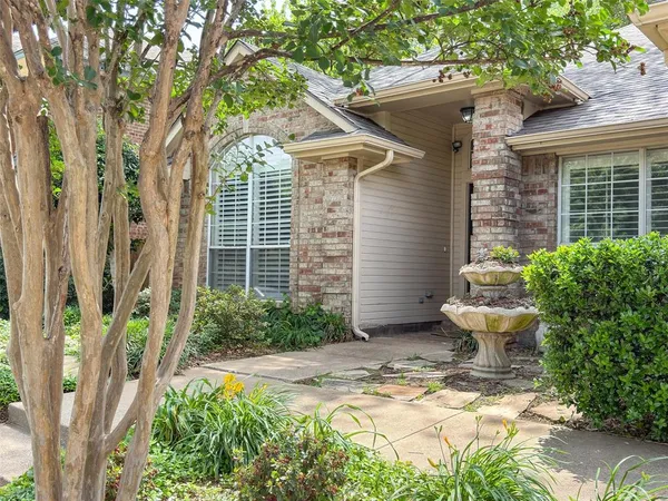 $450,000 | 3445 Paint Brush Lane, Bedford, TX 76021
