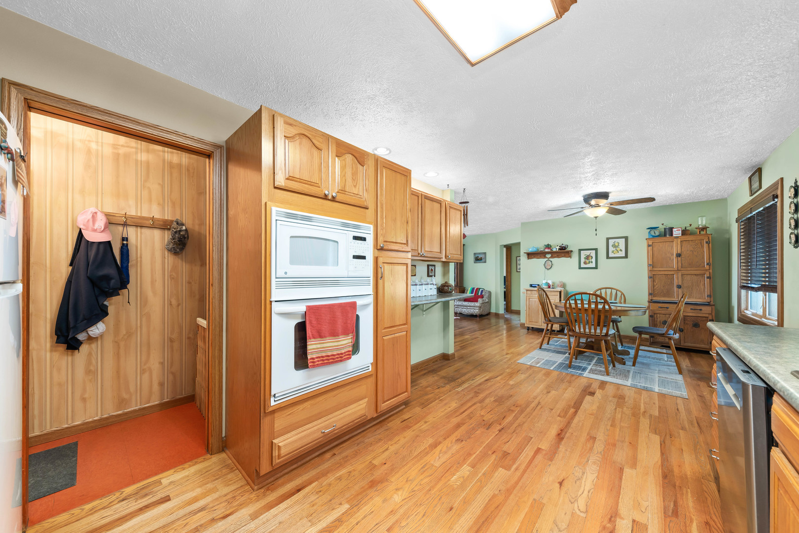 26310 South McKinley Woods Road Channahon, IL 60410 - Photo 11 of 49