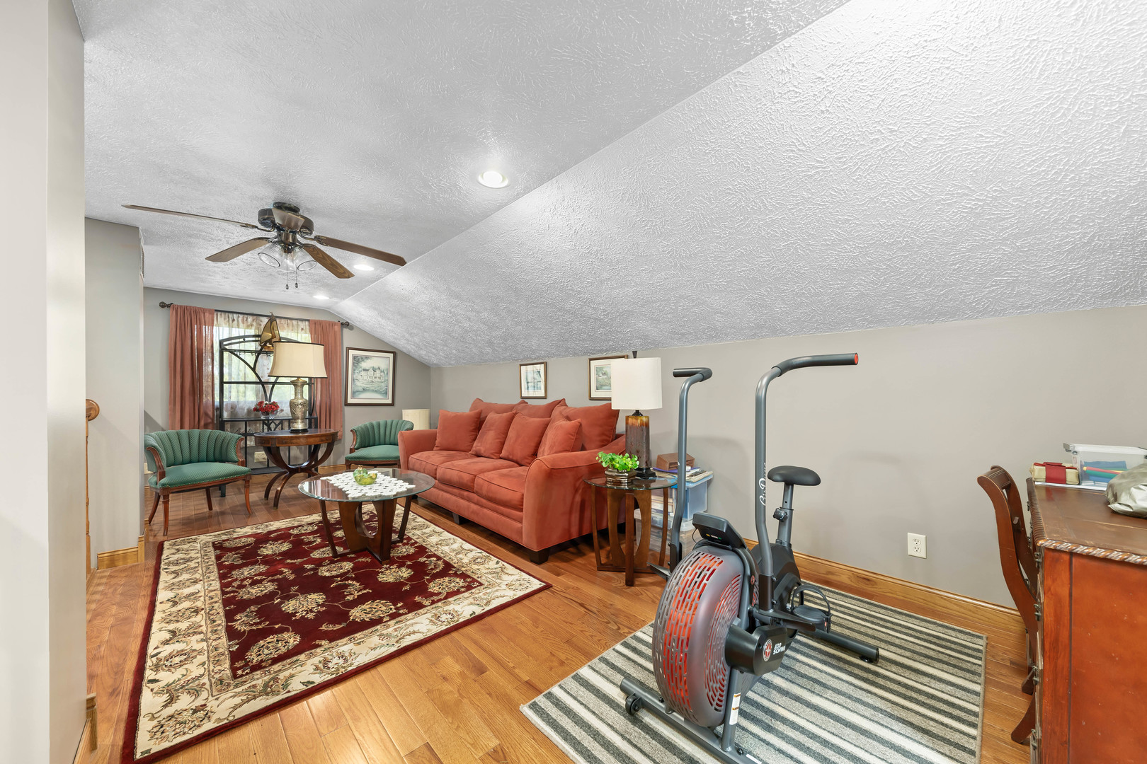 26310 South McKinley Woods Road Channahon, IL 60410 - Photo 17 of 49 a living room with furniture