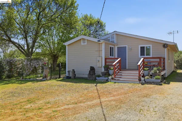 $410,000 | 3045 Salmon Road, Copperopolis, CA 95228