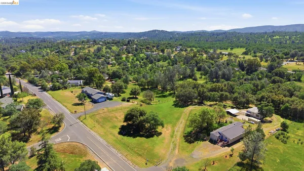 $410,000 | 3045 Salmon Road, Copperopolis, CA 95228