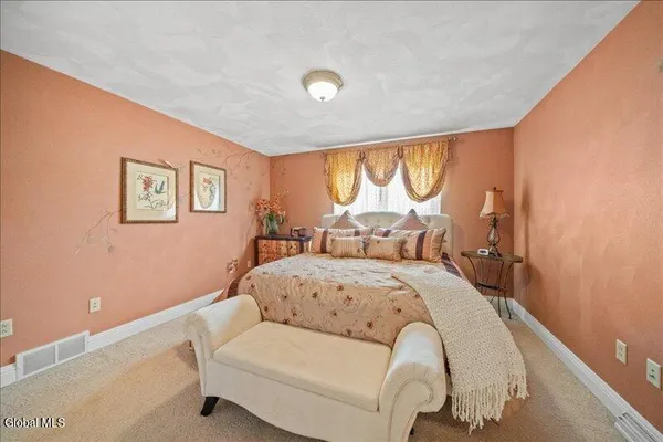 $689,999 | 1012 Gabriella Avenue, Union, NY 13760