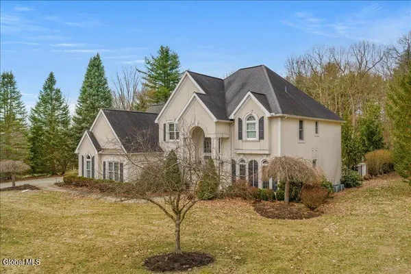 $689,999 | 1012 Gabriella Avenue, Union, NY 13760