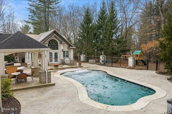 $689,999 | 1012 Gabriella Avenue, Union, NY 13760