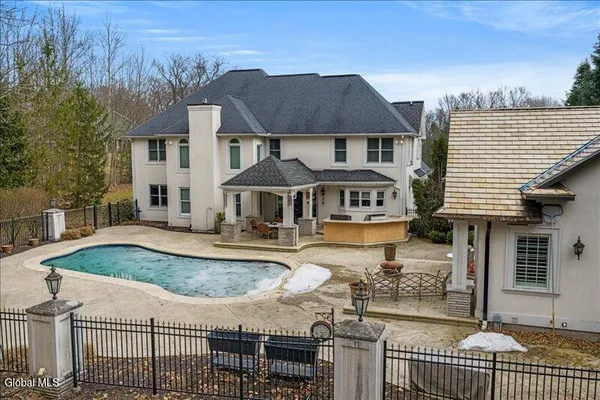 $689,999 | 1012 Gabriella Avenue, Union, NY 13760