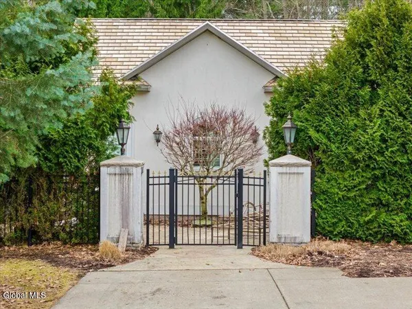 $689,999 | 1012 Gabriella Avenue, Union, NY 13760