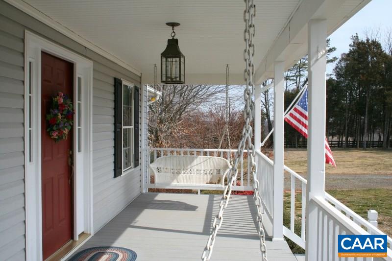429 Beautiful Run Road Rochelle, VA 22738 - Photo 3 of 30 a view of entryway