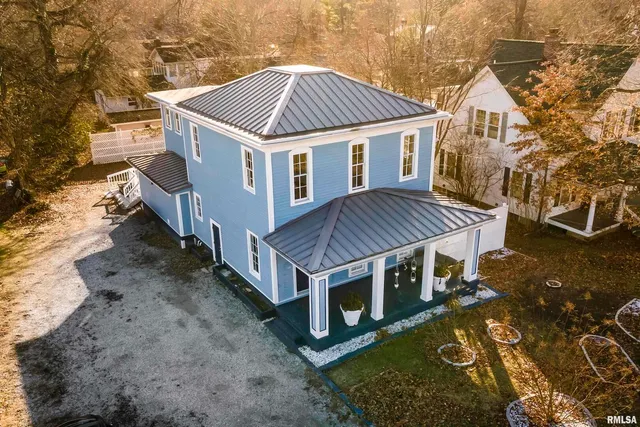 $249,900 | 509 West Main Street, Carbondale, IL 62901