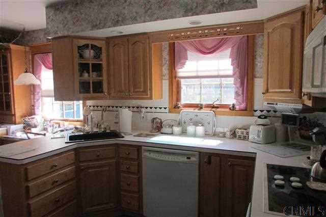 1038 Riggi Avenue Rotterdam, NY 12303 - Photo 10 of 21 Photo 10