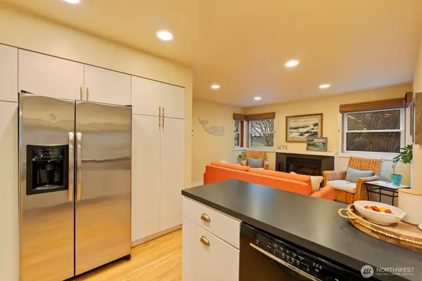 $4,100 | 10368 Northeast Sunrose Lane, Bainbridge Island, WA 98110