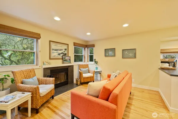 $4,100 | 10368 Northeast Sunrose Lane, Bainbridge Island, WA 98110