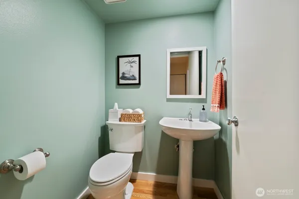 $4,100 | 10368 Northeast Sunrose Lane, Bainbridge Island, WA 98110