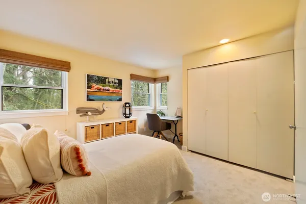 $4,100 | 10368 Northeast Sunrose Lane, Bainbridge Island, WA 98110