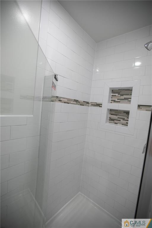 3207 Hana Road Edison, NJ 08817 - Photo 38 of 42