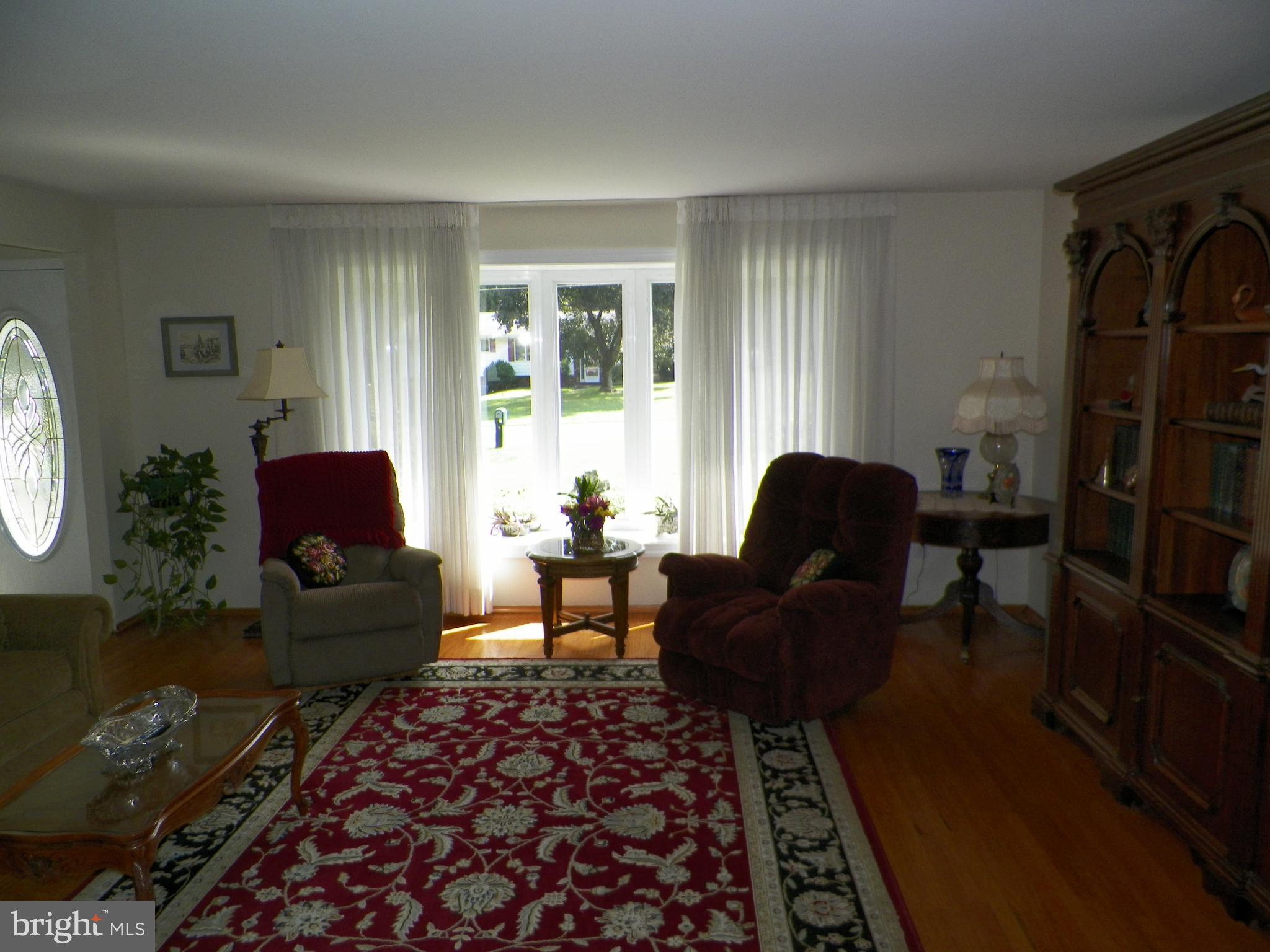 696 Holland Road Southampton, PA 18966 - Photo 5 of 24 Gallery Image 5