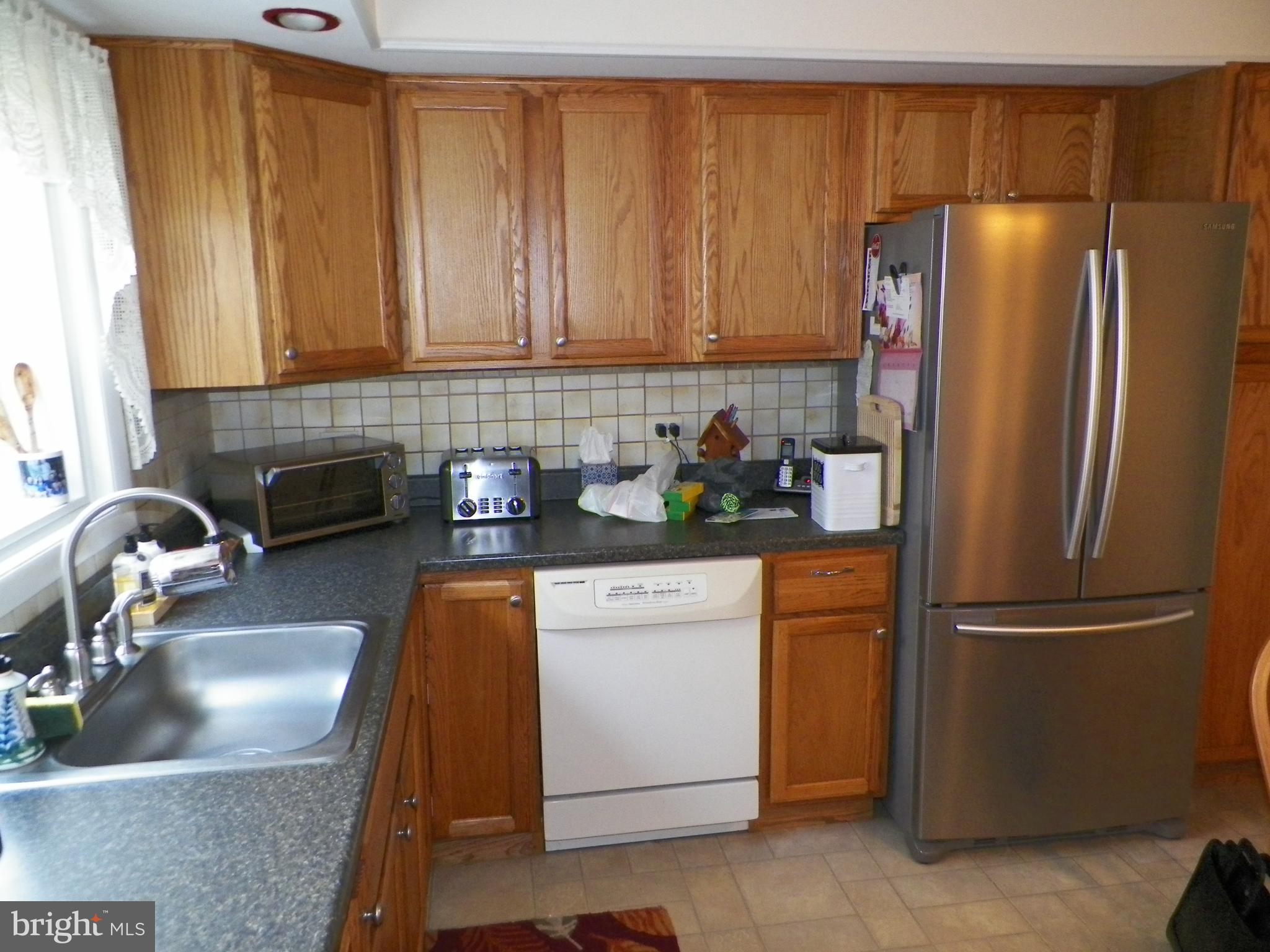 696 Holland Road Southampton, PA 18966 - Photo 7 of 24 Gallery Image 7