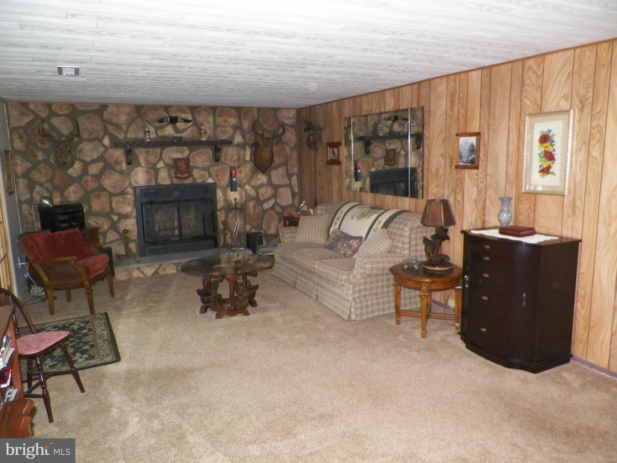 696 Holland Road Southampton, PA 18966 - Photo 8 of 24 Gallery Image 8