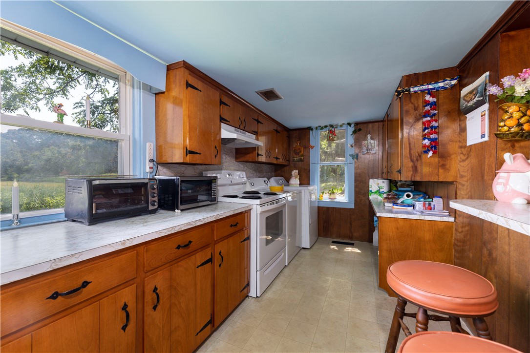 224 Bridgetown Road South Kingstown, RI 02874 - Photo 28 of 50