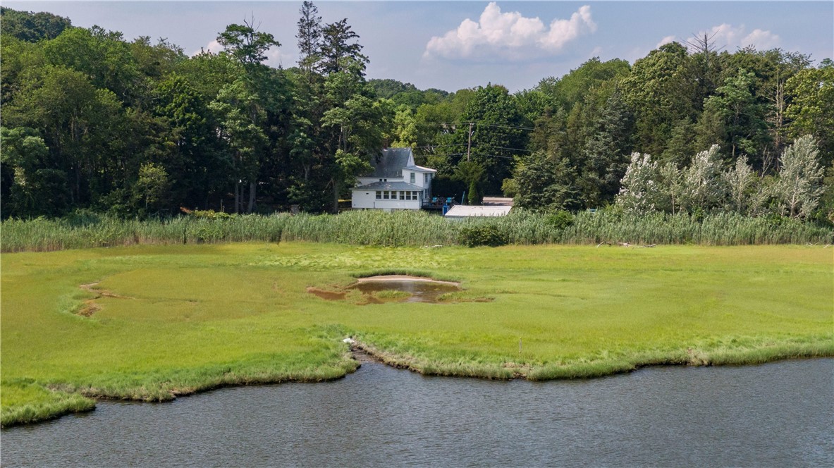 224 Bridgetown Road South Kingstown, RI 02874 - Photo 3 of 50