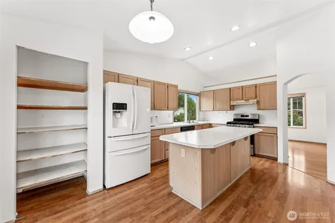 $539,999 | 7516 Magnolia Court Southeast, Lacey, WA 98503