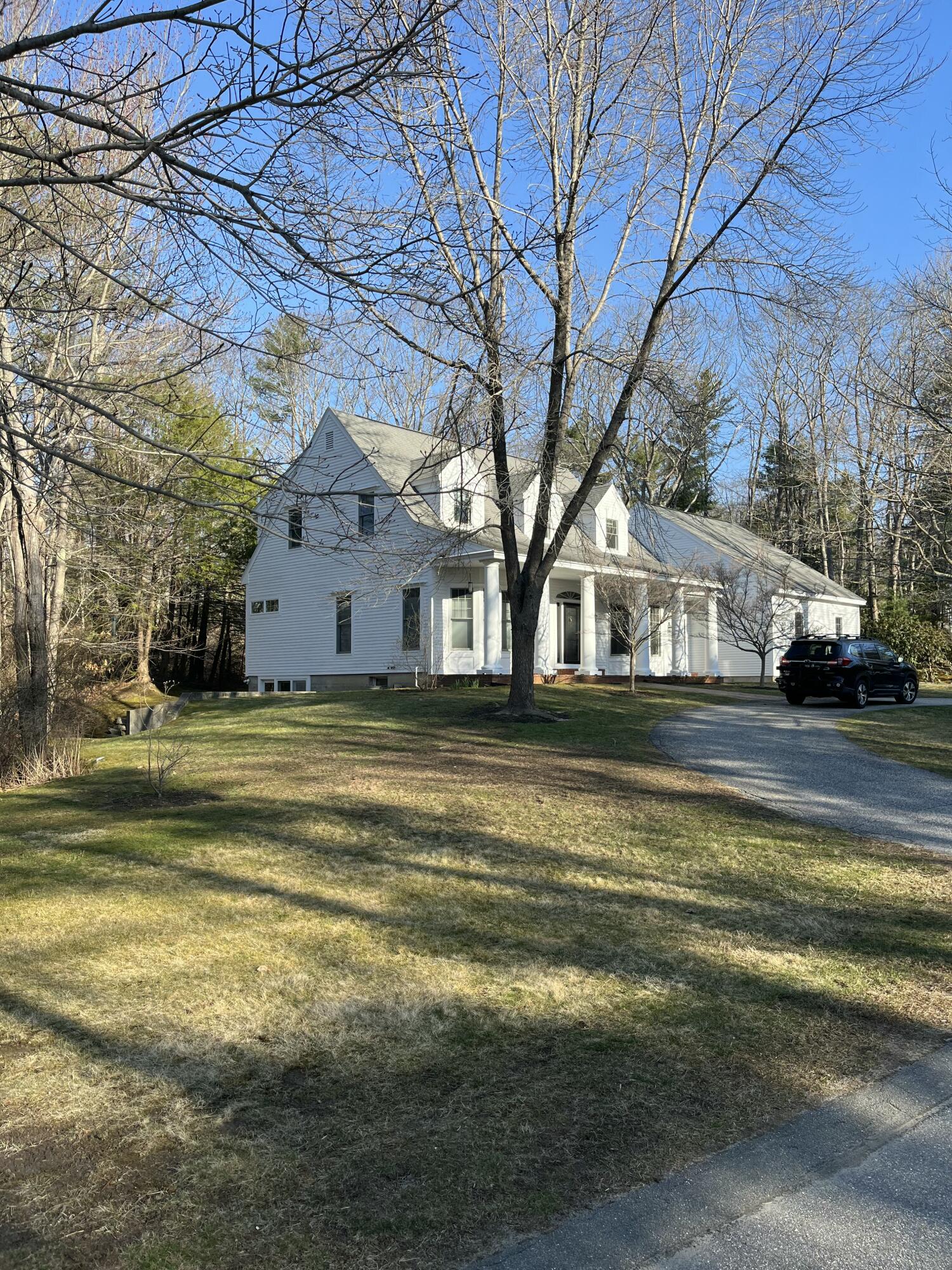 14 Stonegate Road Cape Elizabeth, ME 04107 - Photo 1 of 5 IMG_7471