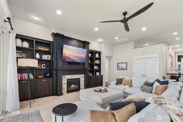 $1,150,000 | 18021 133rd St Court East, Bonney Lake, WA 98391