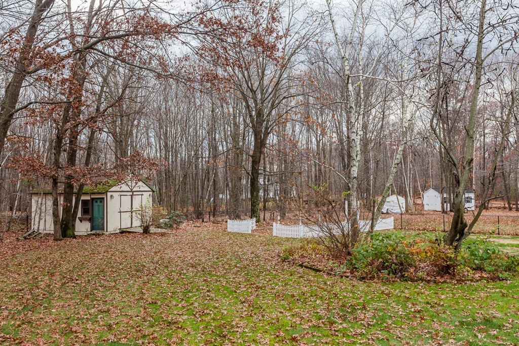 83 Ridge Trail Road Westfield, MA 01085 - Photo 4 of 30 Gallery Image 4