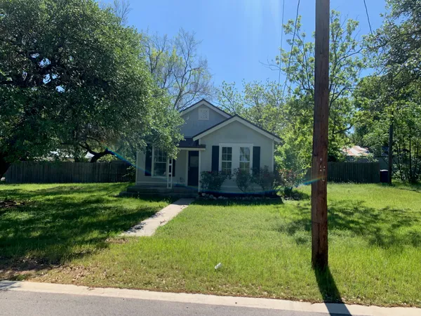 $225,000 | 435 North Street, Bertram, TX 78605
