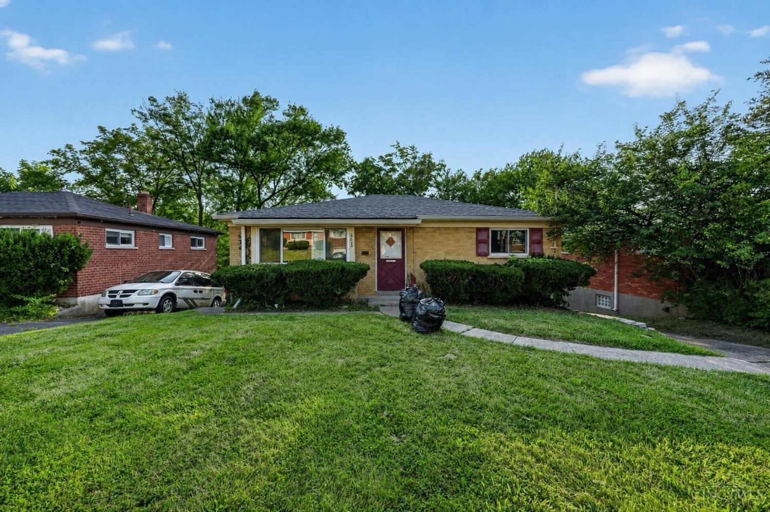6633 Daly Road Cincinnati, OH 45224 - Photo 1 of 28