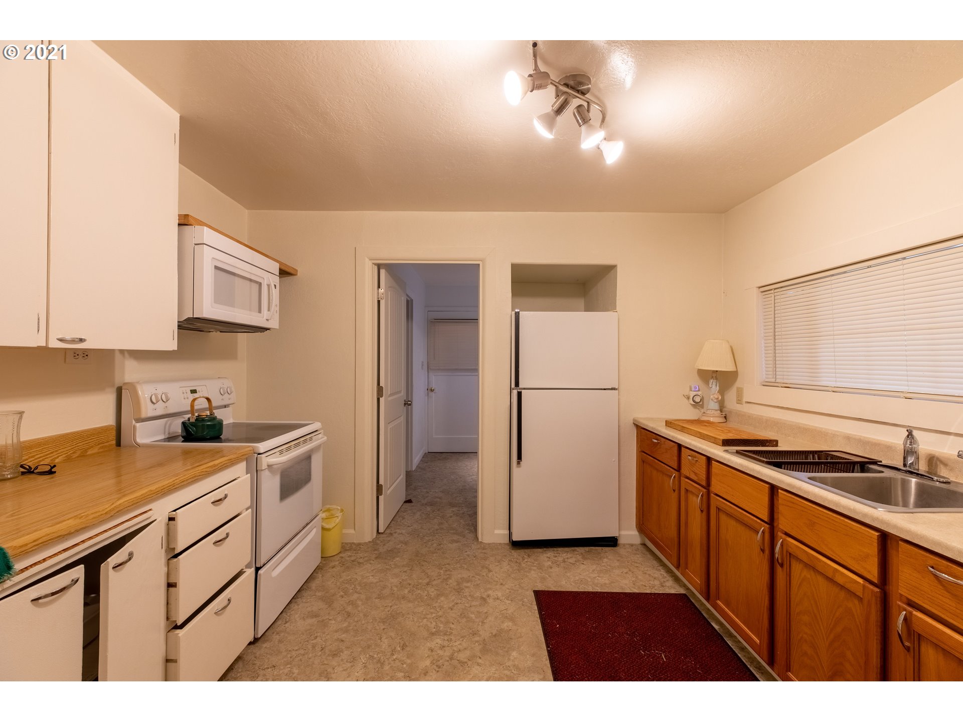 2580 Maple Street Myrtle Point, OR 97458 - Photo 14 of 29 Gallery Image 14