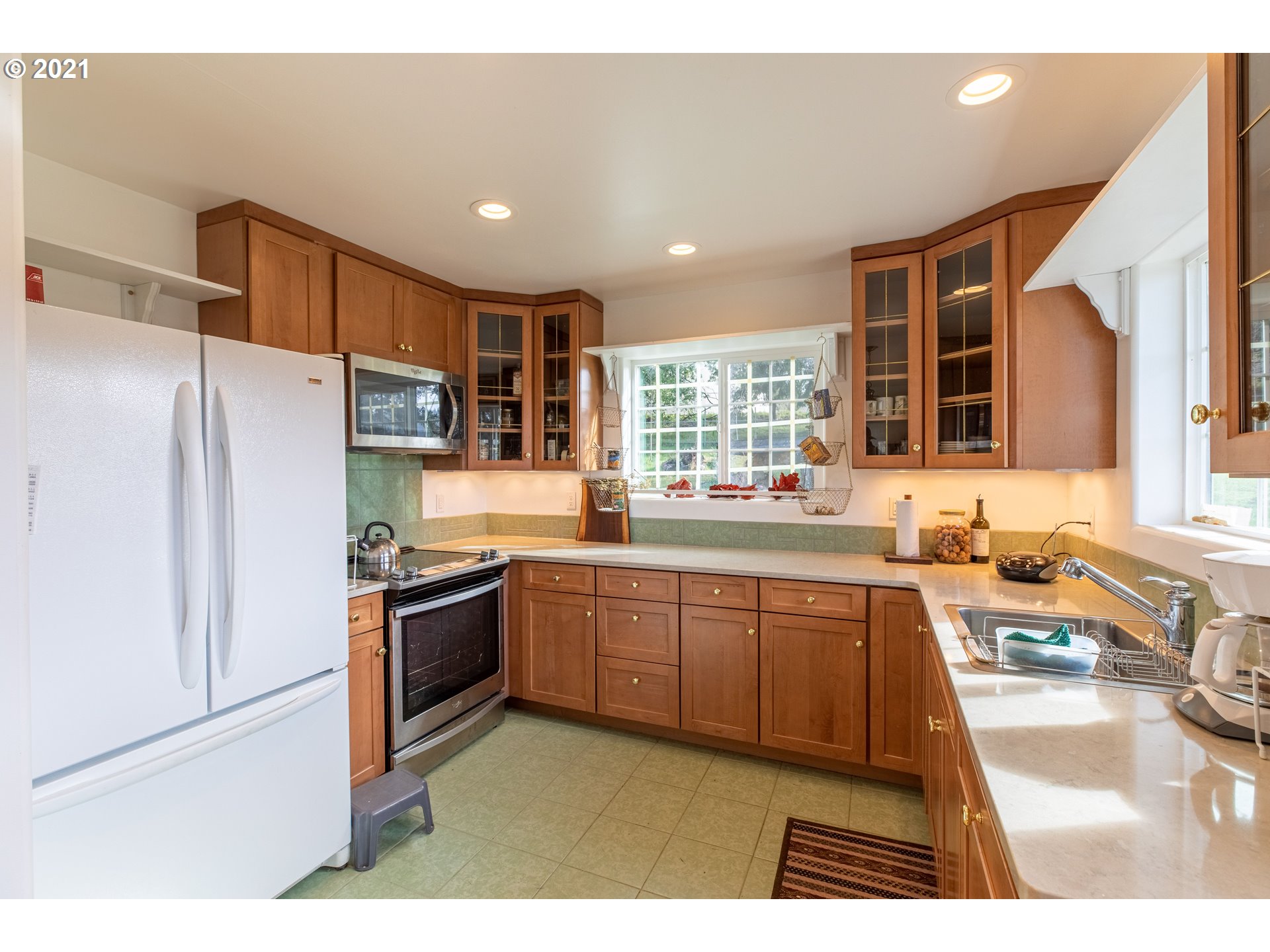 2580 Maple Street Myrtle Point, OR 97458 - Photo 7 of 29 Gallery Image 7