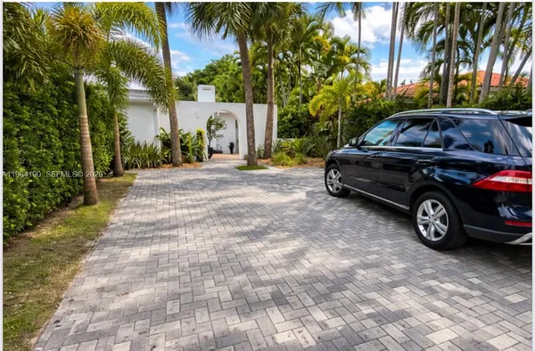 $13,500 | 240 Greenwood Drive, Unit 240, Key Biscayne, FL 33149