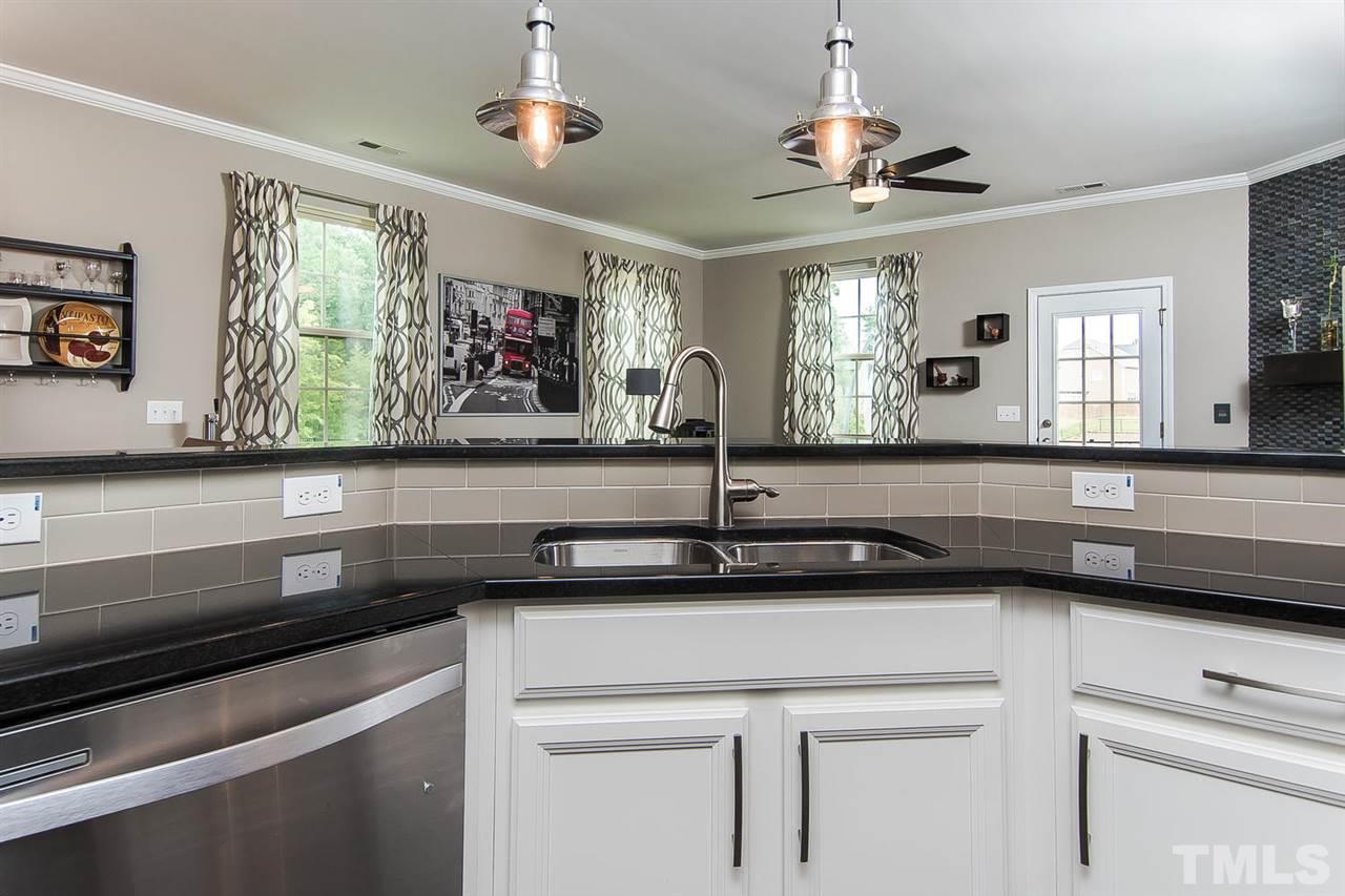 689 Wickham Ridge Road Apex, NC 27539 - Photo 8 of 25