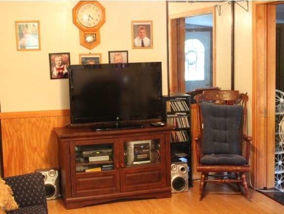28 Winding Hill Road Brattleboro, VT 05301 - Photo 8 of 16 Gallery Image 8