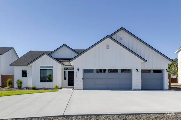 $519,990 | 8262 East Cool River Loop, Nampa, ID 83687