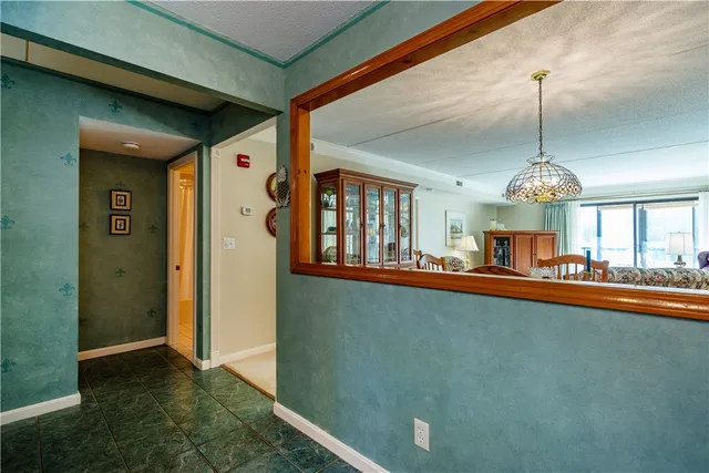 $309,900 | 650 East Greenwich Avenue, Unit 5108, West Warwick, RI 02893