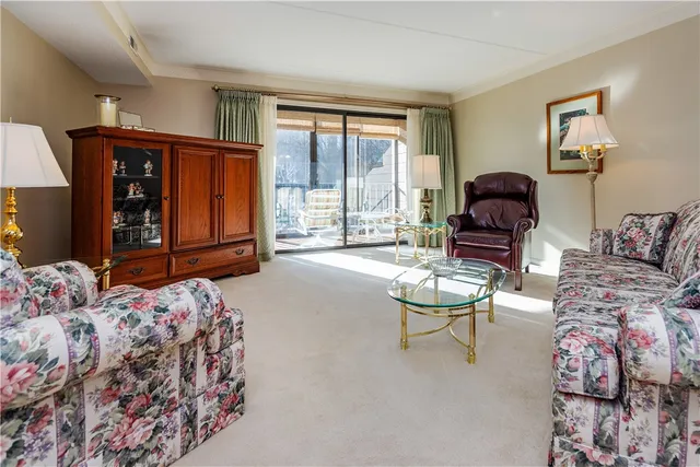 $309,900 | 650 East Greenwich Avenue, Unit 5108, West Warwick, RI 02893