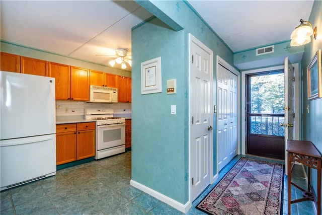 $309,900 | 650 East Greenwich Avenue, Unit 5108, West Warwick, RI 02893