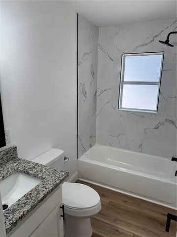 $2,250 | 1371 14th Street, Sarasota, FL 34236