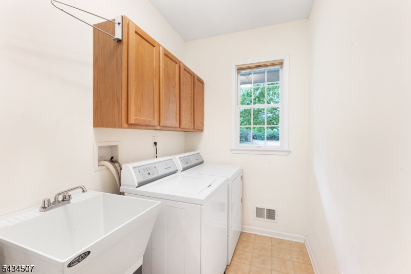 36 King George Road Warren, NJ 07059 - Photo 15 of 25
