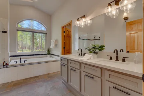 $1,385,000 | 14313 Hansel Avenue, Truckee, CA 96161